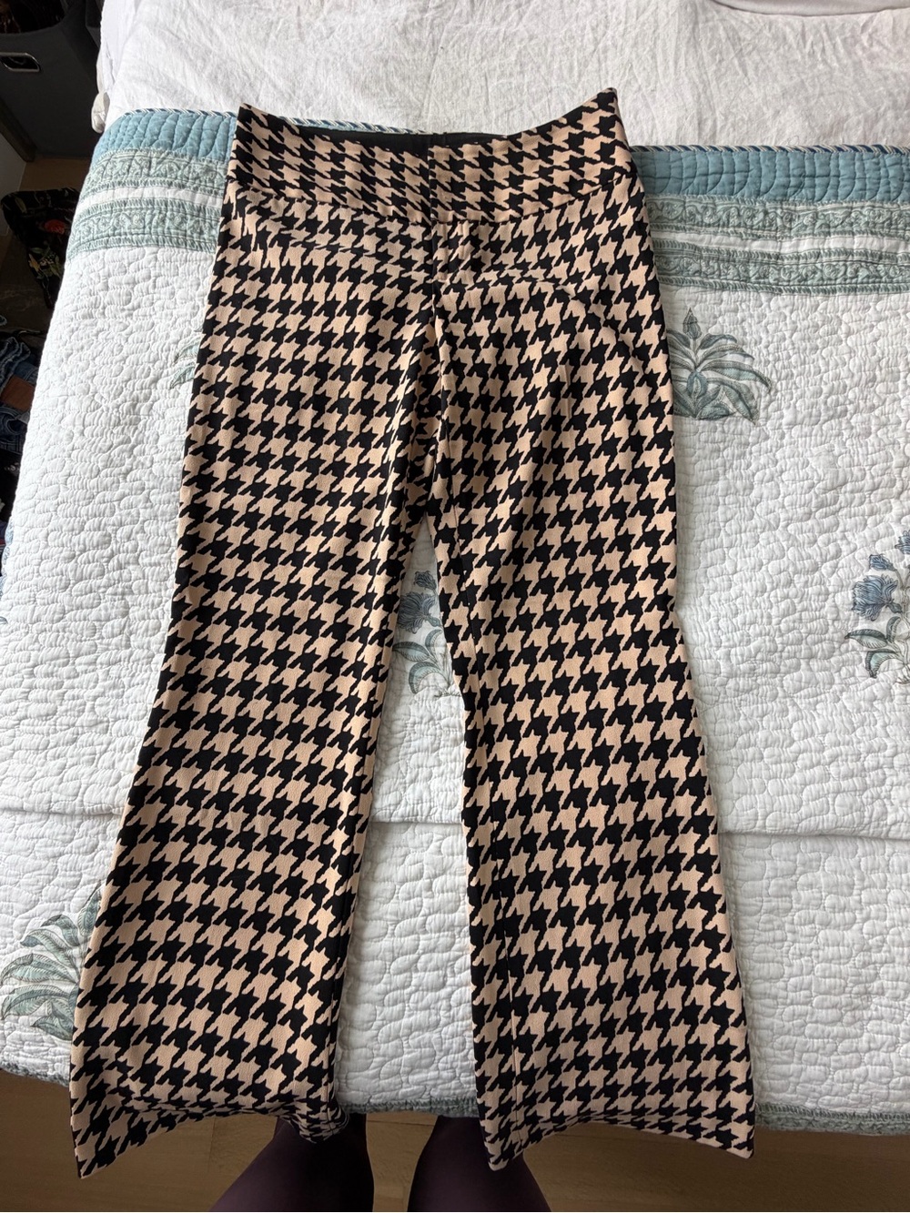 Alice + Olivia Black and Cream Houndstooth Boot-Cut Pants